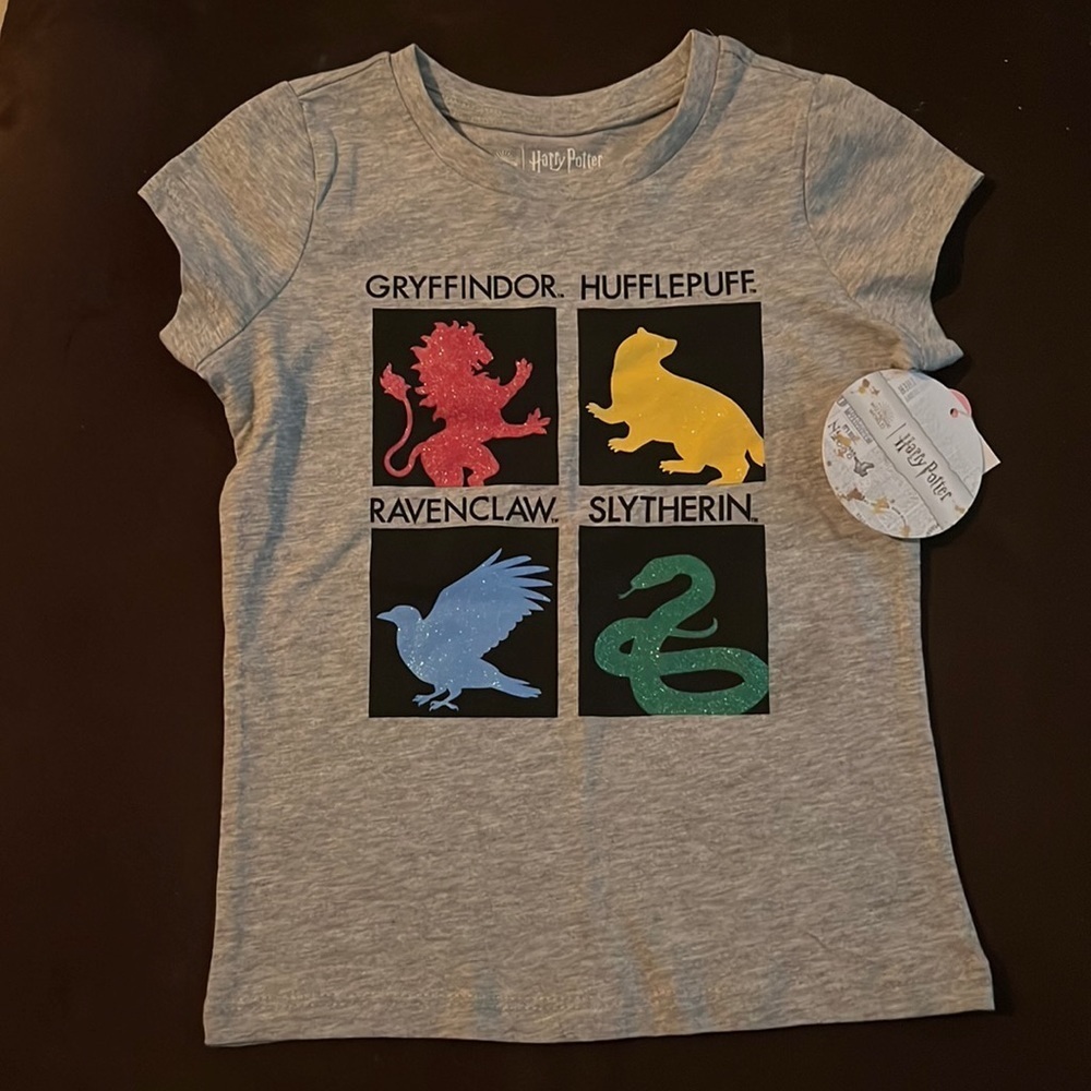 NWT Harry Potter T-shirt size 4/5 years